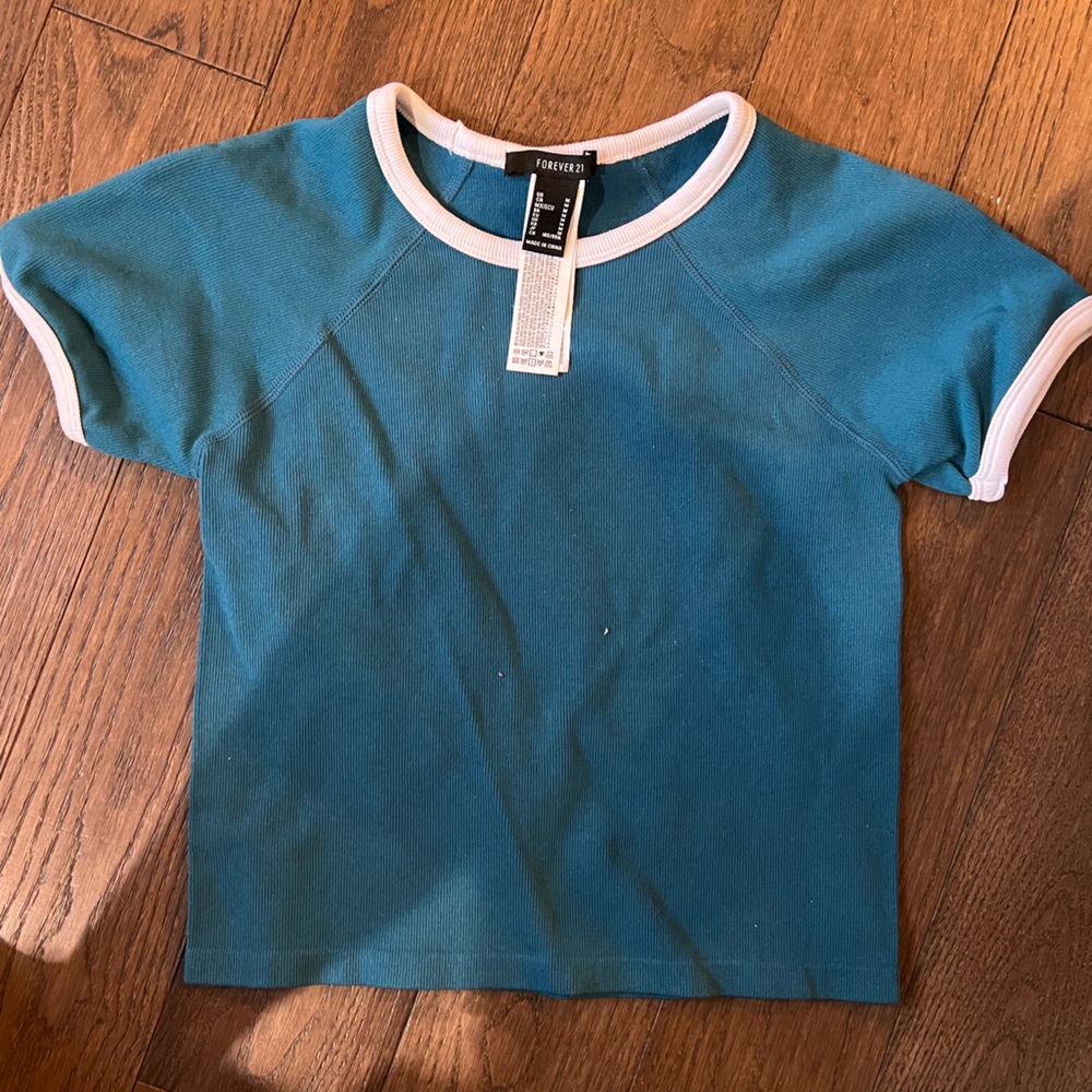 Short sleeve crop color block top